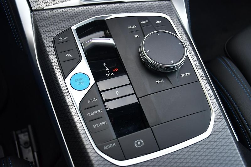 BMW i4 eDrive40 M-SPORT H/K 1M - fotka 25 z 42