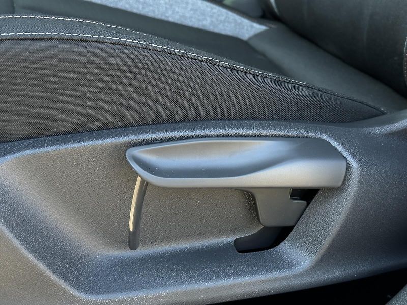 Škoda Kamiq 1.0TSi 116PS KAMERA+PDC P/Z Sm - fotka 14 z 42