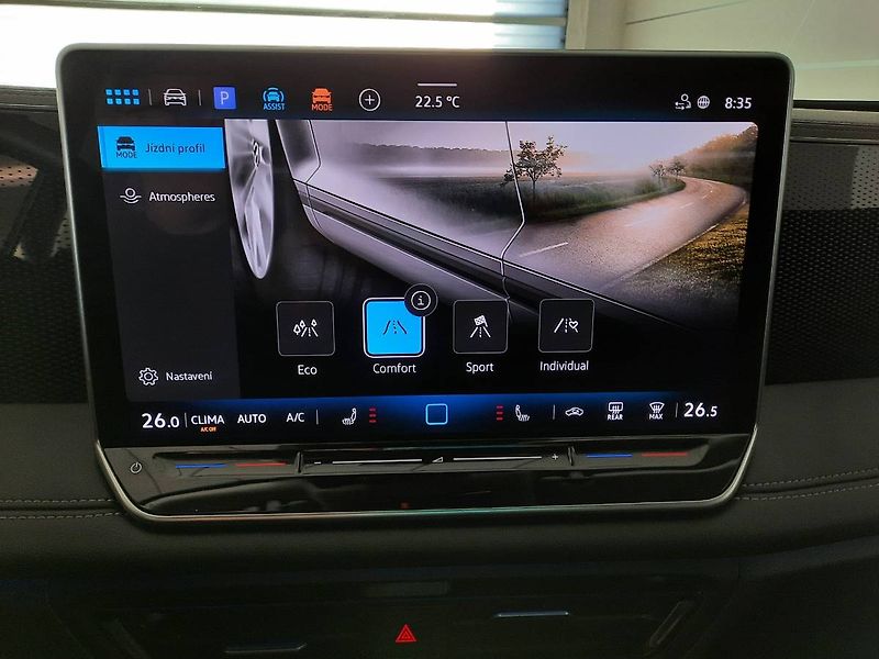 Volkswagen Tiguan (2024) Life 2.0 TDI (110kW/150k) DSG - fotka 14 z 26