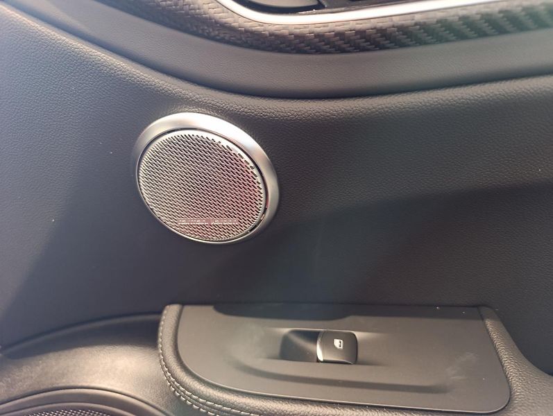 Alfa Romeo Giulia (2026) Quadrifoglio 2.9 V6 Turbo 520K - fotka 29 z 36