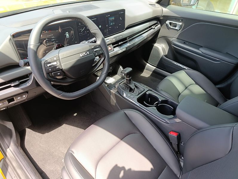 Kia K4 Sportswagon (2026) CL4 1,6 T-GDi 7DCT TOP + A17 - fotka 5 z 6