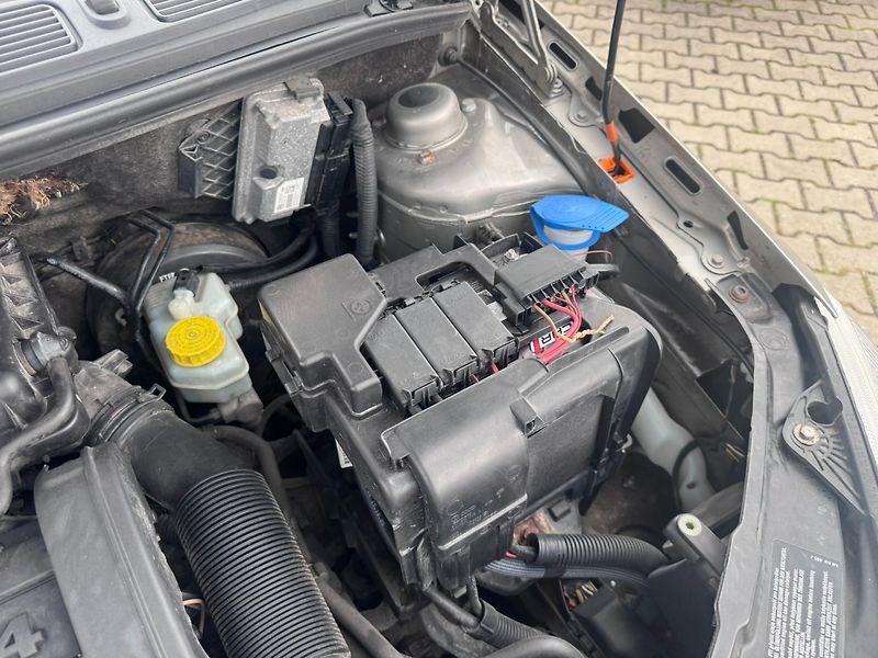 Škoda Fabia (2008) 1,4 16V 63 KW 1. MAJ STK - fotka 42 z 46