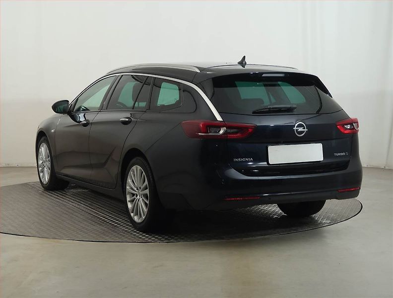 Opel Insignia (2018) 2.0 CDTI, Automat, Kůže, Navi - fotka 4 z 14