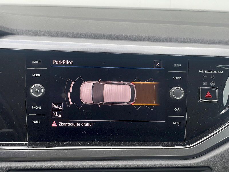 Volkswagen Polo (2019) Highline 1,0 TSI 70kW - fotka 12 z 20