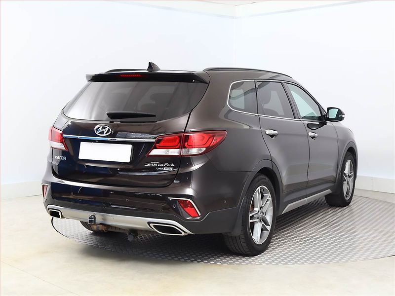 Hyundai Santa Fe (2016) 2.2 CRDi Blue, 4X4, Automat - fotka 5 z 21