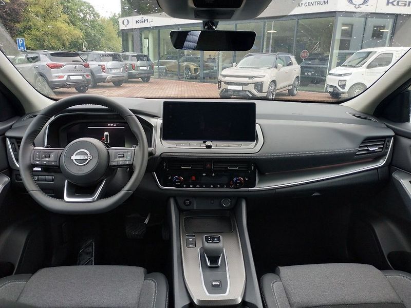 Nissan Qashqai 1.3T mHEV AT,2WD, ZADÁNO - fotka 12 z 29