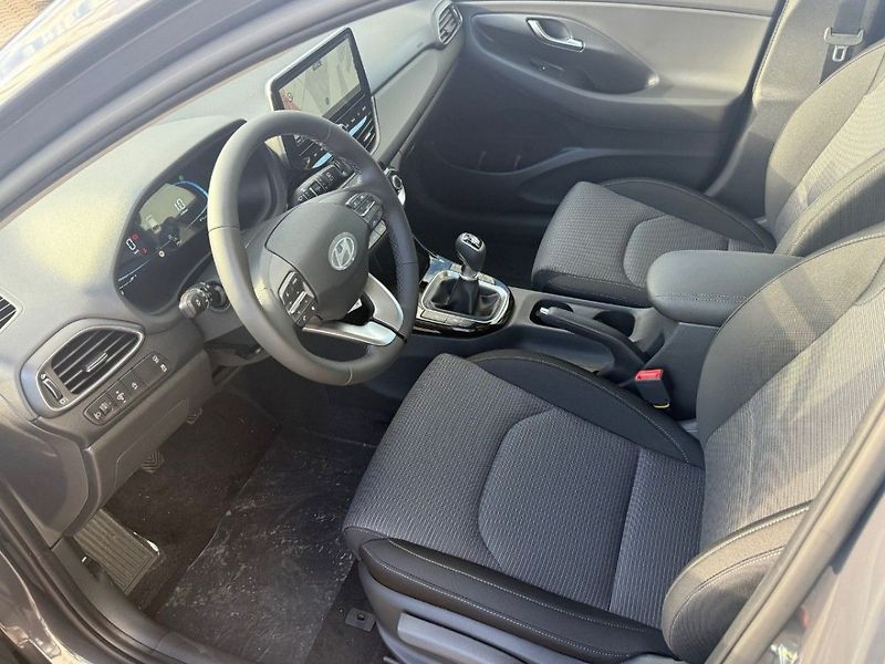 Hyundai i30 WG 1,0 TGDI FAMILY CLIMATE - fotka 8 z 9