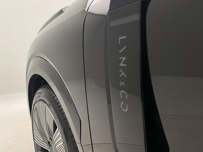 Lynk & Co 08 (2025) MORE PHEV - fotka 20 z 38