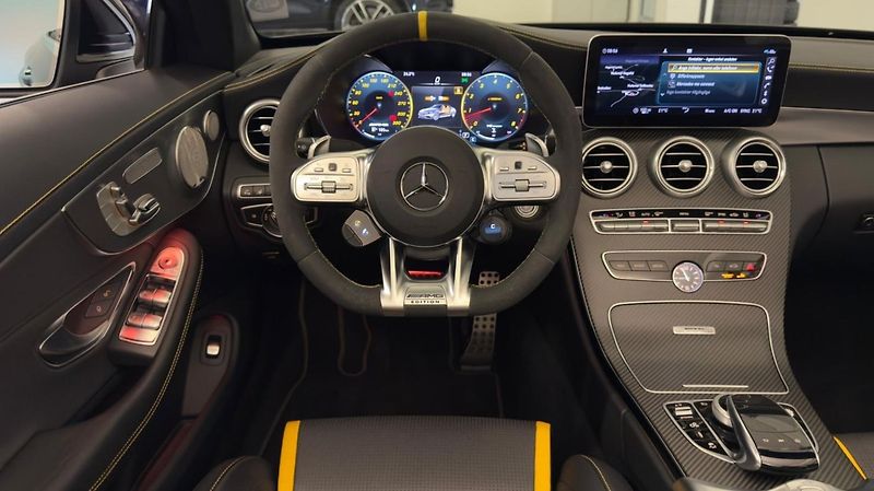 Mercedes-Benz Třídy C 63S AMG V8 Cab Final Edition - fotka 14 z 34
