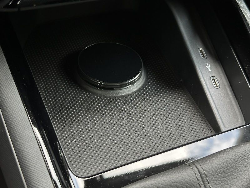 Škoda Kamiq 1.0TSi Monte Carlo 116PS Matri - fotka 31 z 41