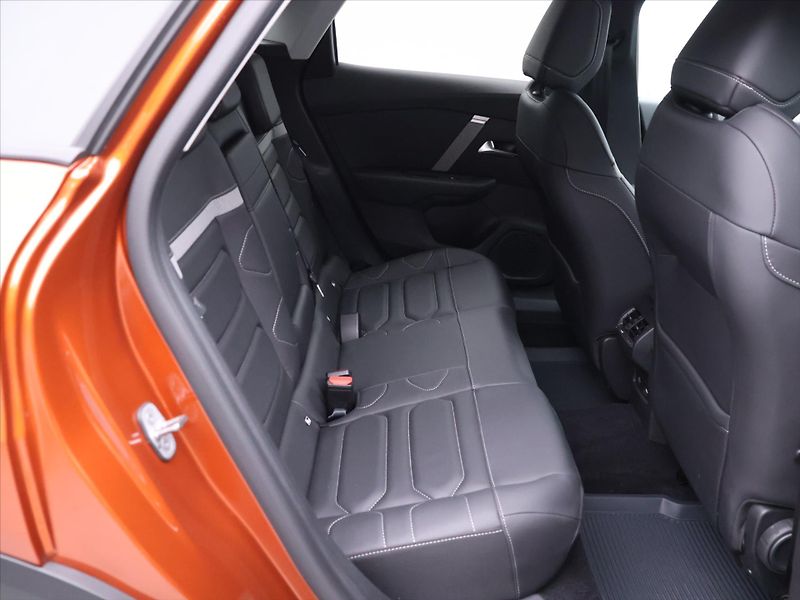 Citroën C4 1,2 PT 96kW Shine Aut Kůže HUD - fotka 15 z 38