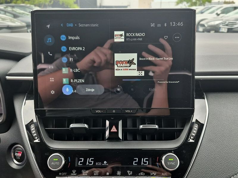 Toyota Corolla GR SPORT Dynamic 2.0 hybrid - fotka 16 z 25