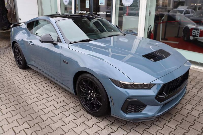 Ford Mustang (2026) 5.0 MagneRide GT-Styling - fotka 1 z 28