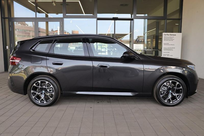 BMW X3 30e xDrive - fotka 4 z 18