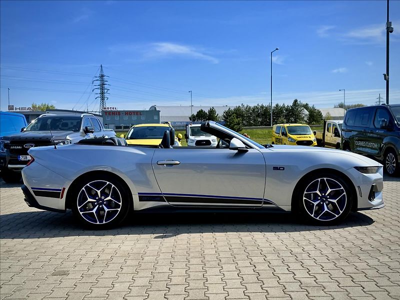 Ford Mustang 5,0 V8 328kW GT California AUT - fotka 6 z 51