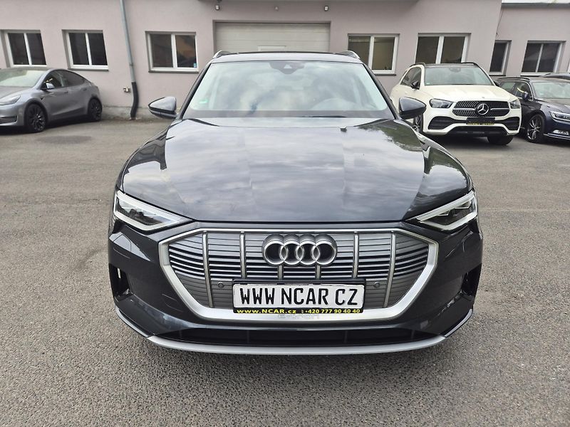 Audi e-tron 50 QUATTRO 230kw 20ALU SOH100% - fotka 9 z 45