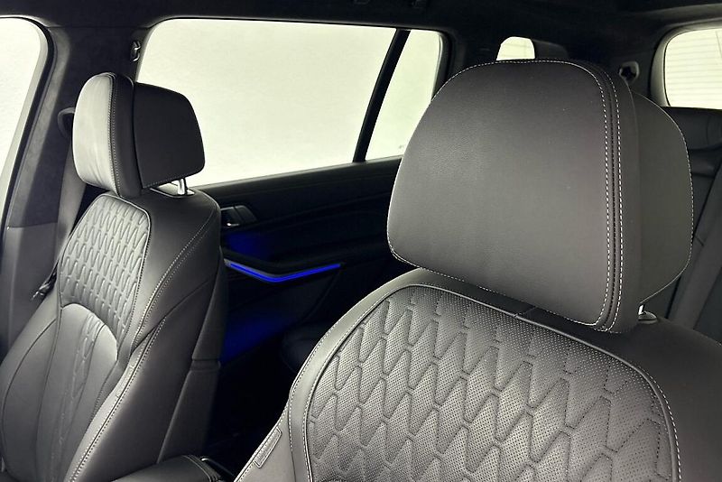 BMW X7 xDrive40d - fotka 14 z 30