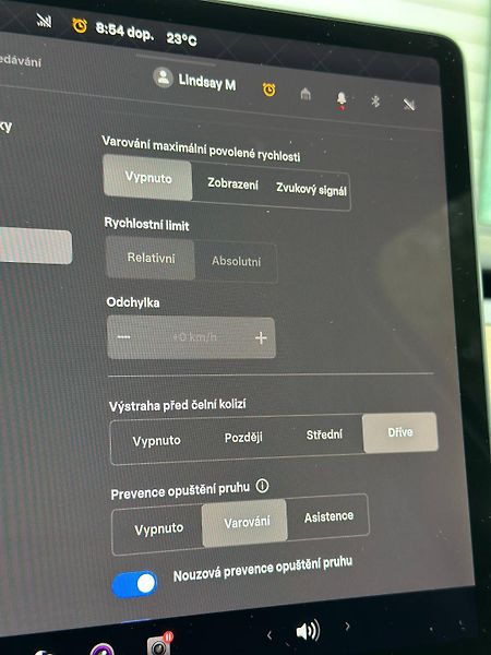 Tesla Model Y (2023) LONG RANGE DUAL MOTOR AWD 2023 - fotka 21 z 28