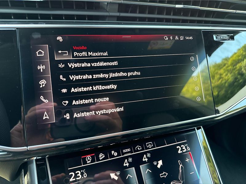 Audi Q8 50 TDI quattro - fotka 17 z 28