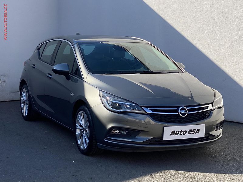 Opel Astra (2016) 1.0T, Edition, navi - fotka 1 z 16