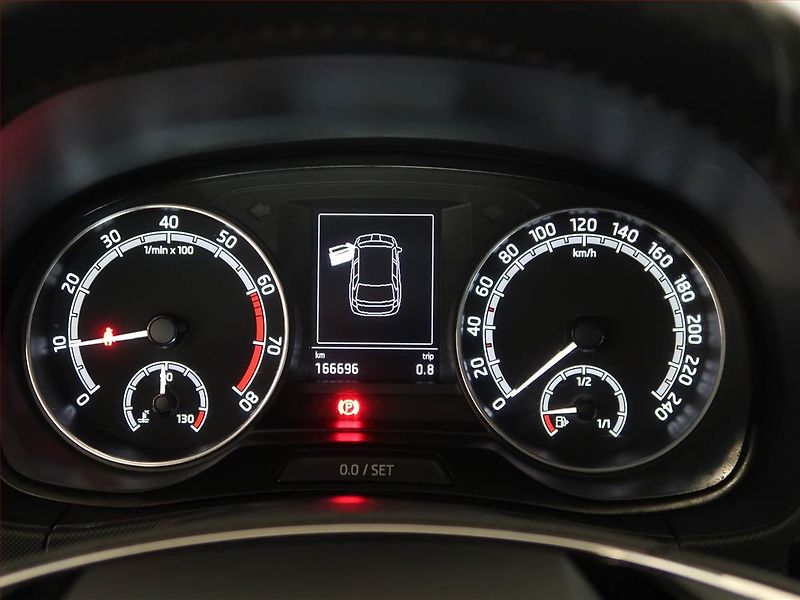 Škoda Fabia (2022) Ambition 1.0 TSI, Serv.kniha - fotka 11 z 14