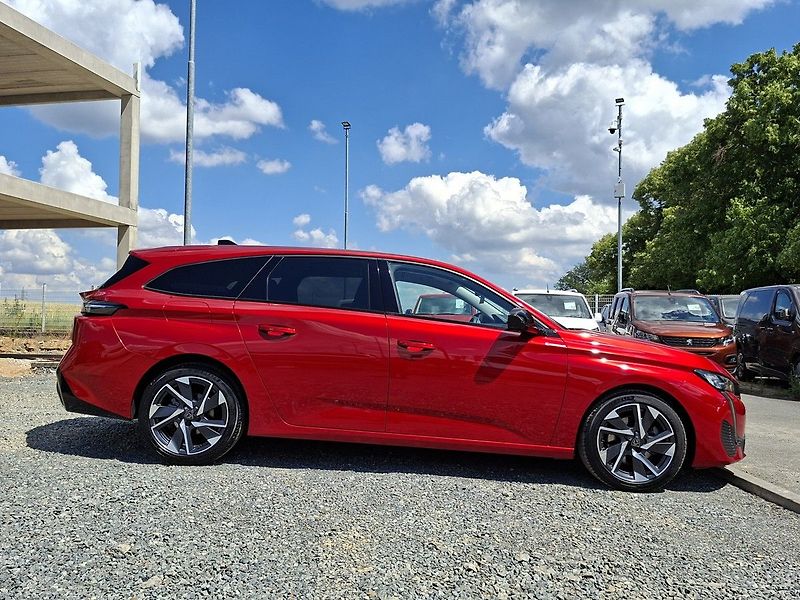 Peugeot 308 SW ALLURE 1,5 BHDi 130k EAT8 - fotka 9 z 29