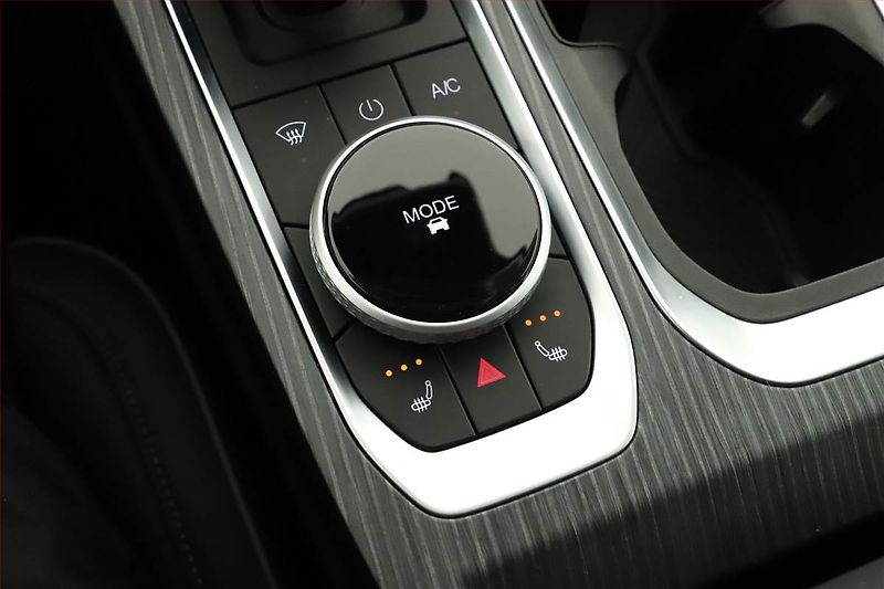 Jaecoo 7 (2025) Exclusive 1.6 TGDI, Head Up - fotka 17 z 22