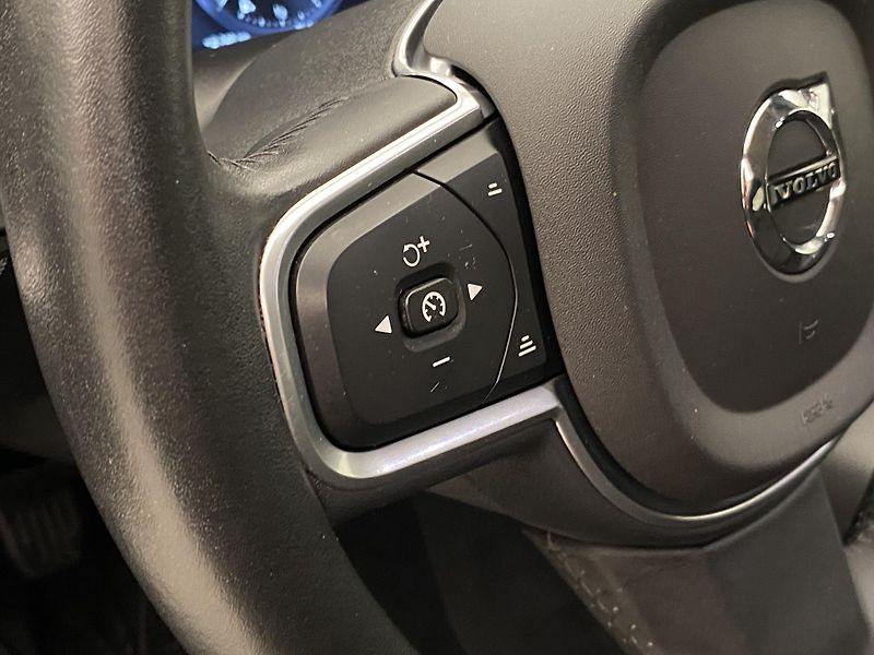 Volvo V90 D3 KINETIC REZERVACE - fotka 19 z 38