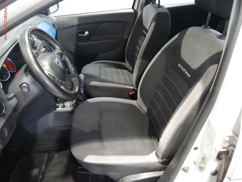 Dacia Sandero (2019) 1.0i, TZ - fotka 9 z 15
