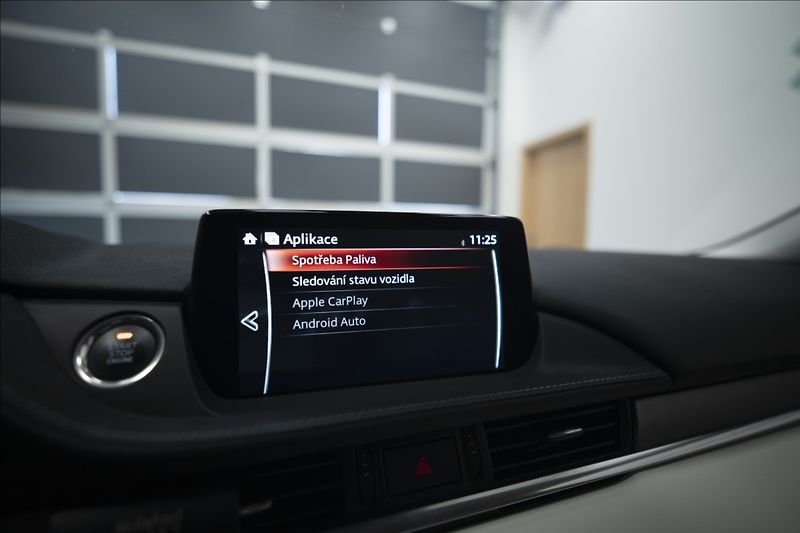 Mazda 6 2,5 SKYACTIV-G AT NAVI KŮŽE ČR - fotka 34 z 44