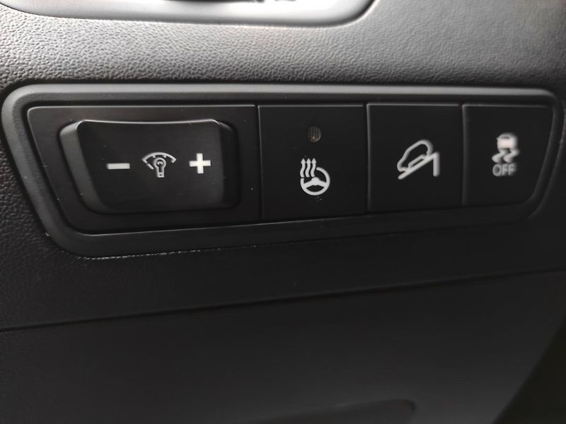 Hyundai ix35 1,7CRDi, Garance KM, ČR - fotka 17 z 29