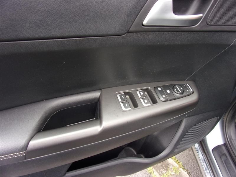 Kia Sportage 1,6 GDI Top 1maj. 97kW - fotka 16 z 34