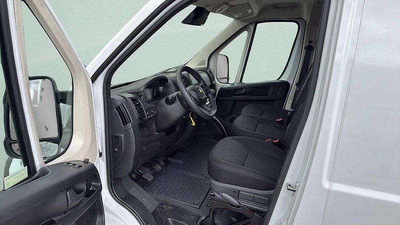 Opel Movano (2026) Van 3500 L3H2 2.2 CDTi 140k 6° - fotka 14 z 22