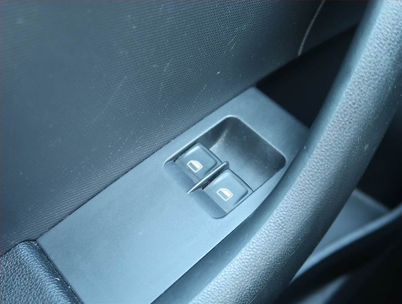 Škoda Rapid (2012) Ambition 1.2 TSI, Serv.kniha - fotka 13 z 13