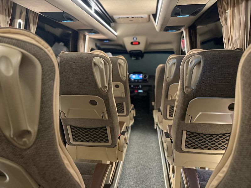 Mercedes-Benz (2025) Sprinter 519 CDI XXL Panorama - fotka 9 z 12