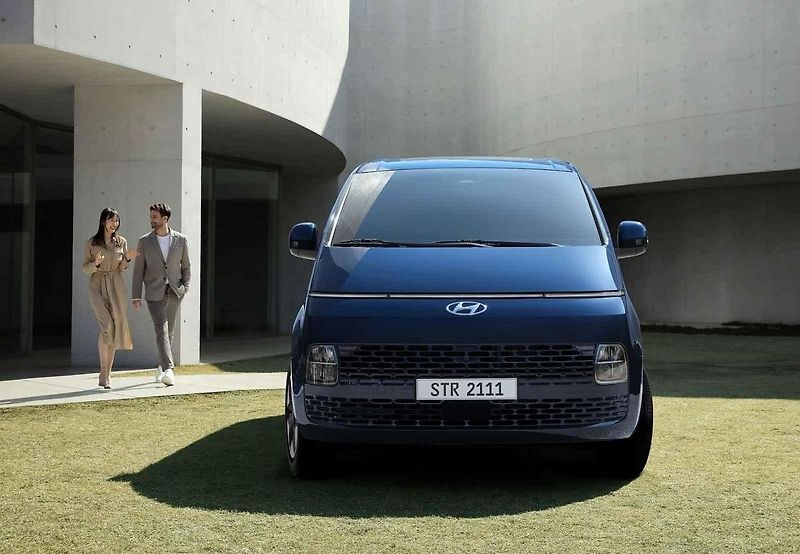 Hyundai Staria