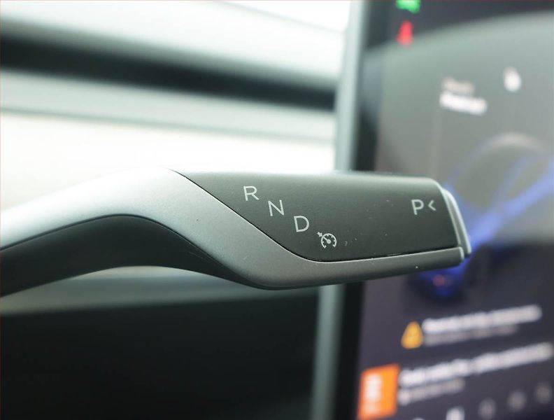 Tesla Model Y (2023) Long Range AWD 79kWh, SoH 91% - fotka 13 z 22