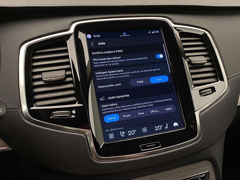 Volvo XC90 T8 AWD RECHARGE PLUS DARK CZ - fotka 52 z 73