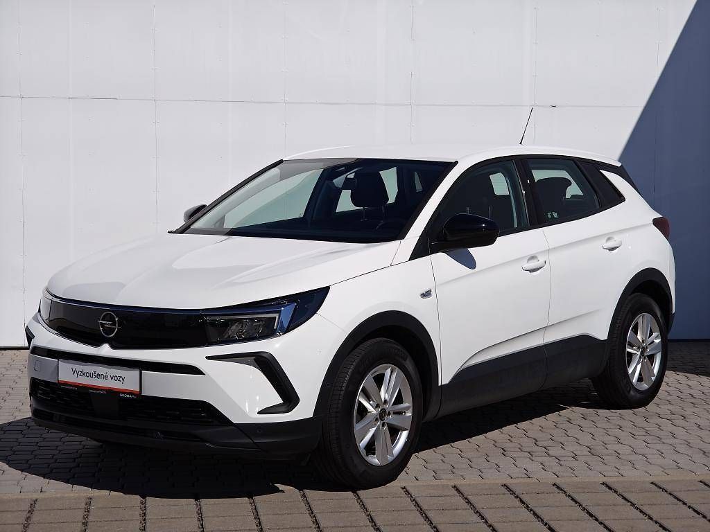 Opel Grandland MT6 1,2 TURBO
