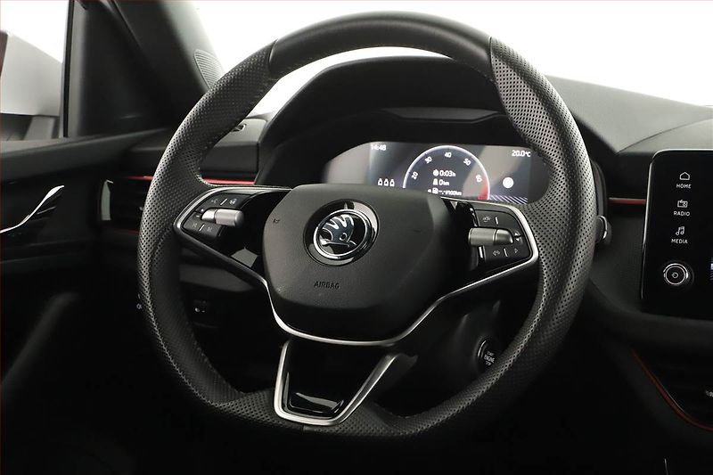 Škoda Kamiq (2025) 1.0 TSI, DRIVE, DPH - fotka 12 z 13