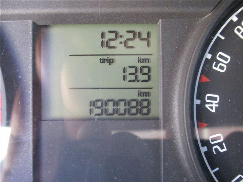 Škoda Fabia 1,4 i 16v, klima, serv.kniha, - fotka 14 z 33