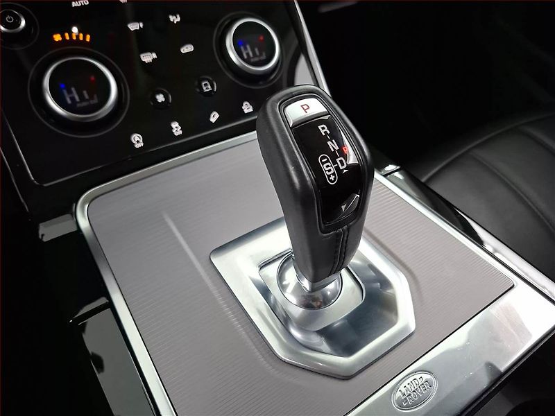 Land Rover Range Rover Evoque (2021) D150 AWD - fotka 13 z 21