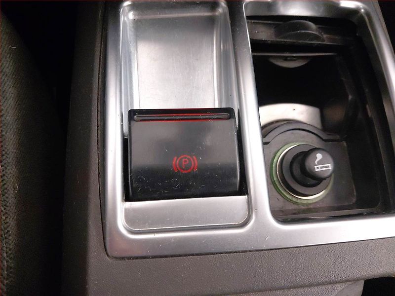 Ford C-MAX (2004) Ghia 1.8, LPG, Serv.kniha - fotka 21 z 21