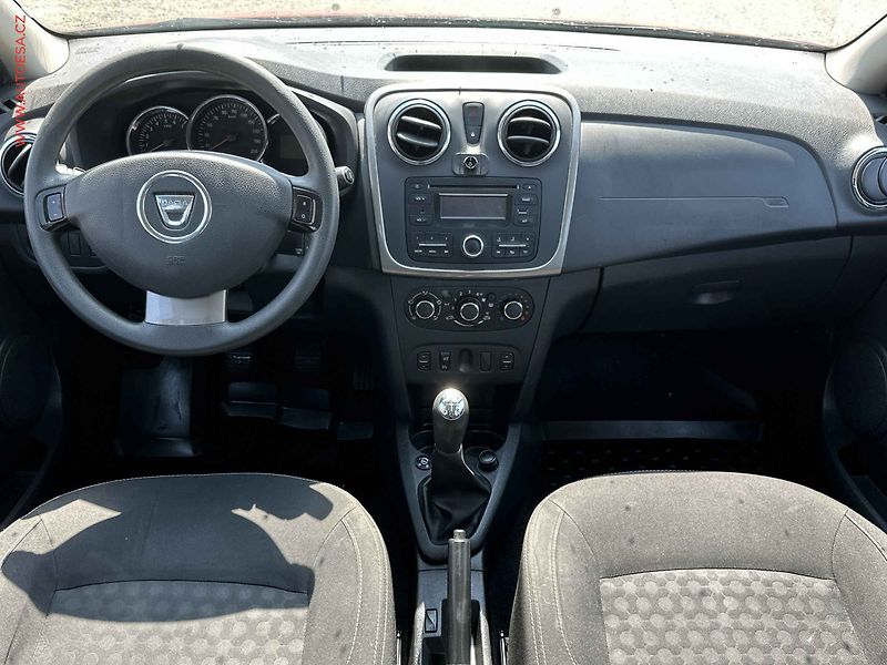 Dacia Logan (2016) 0.9 TCe, 1.maj,ČR, AC, temp - fotka 8 z 17