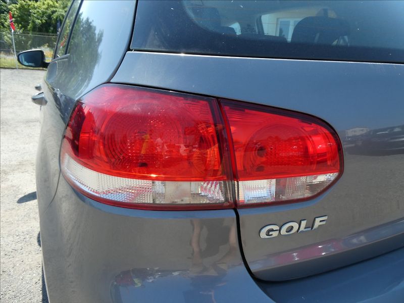 Volkswagen Golf 1,6 MPi 75kW DSG klima - fotka 11 z 40