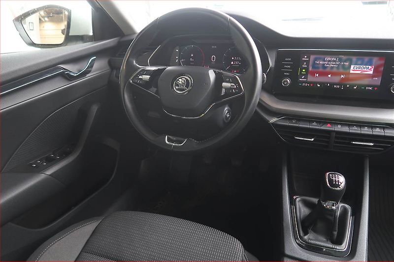 Škoda Octavia (2022) Ambition 2.0 TDI, ČR,1.maj - fotka 7 z 15