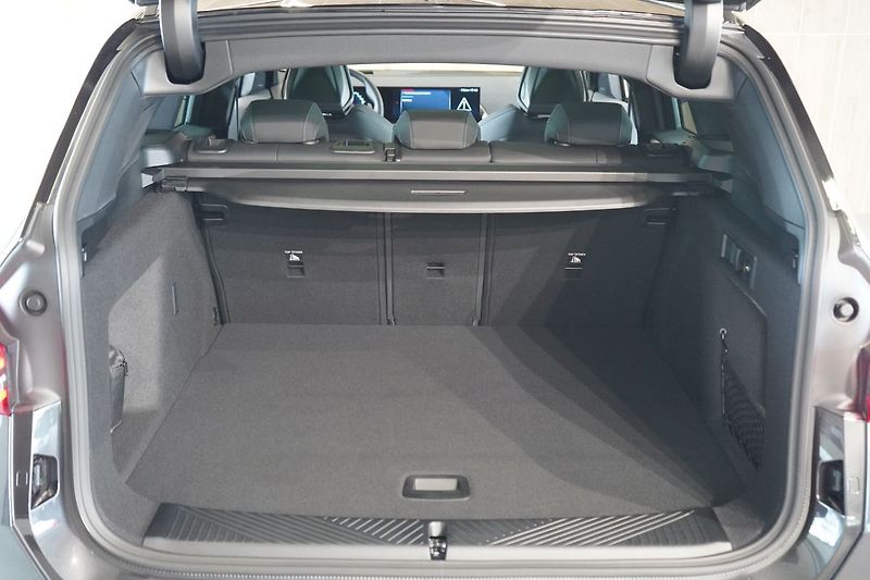 BMW X3 M50 xDrive, Nezávislé, Tažné - fotka 17 z 50