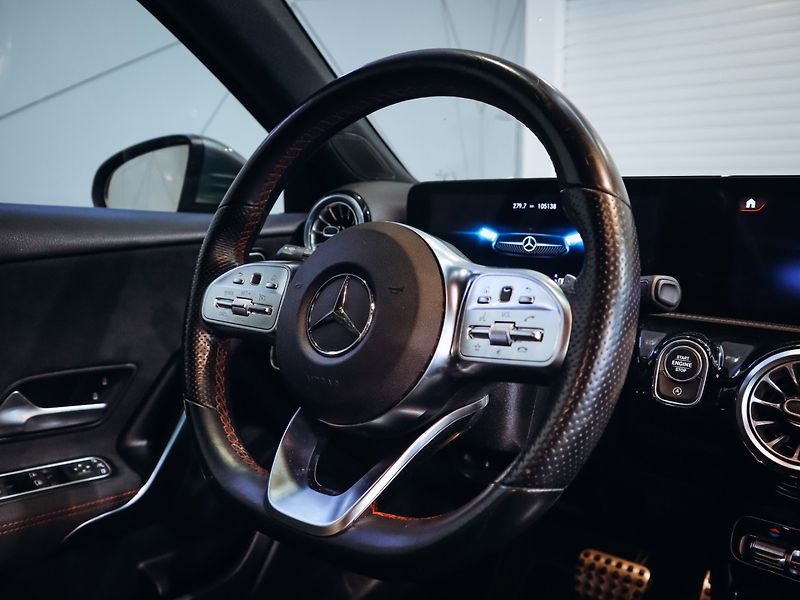 Mercedes-Benz Třídy A A 200 AMG - fotka 13 z 24