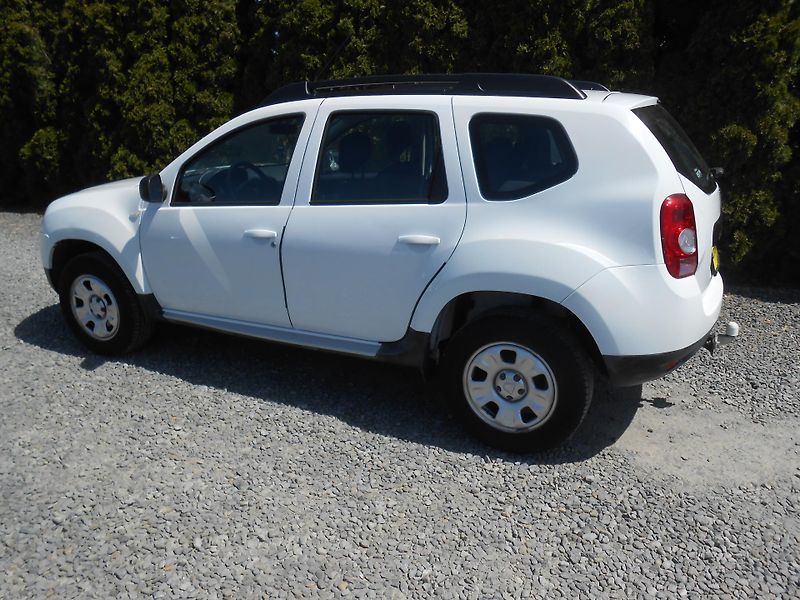 Dacia Duster 1.5DCi, KLIMA, Tažné!! - fotka 31 z 32