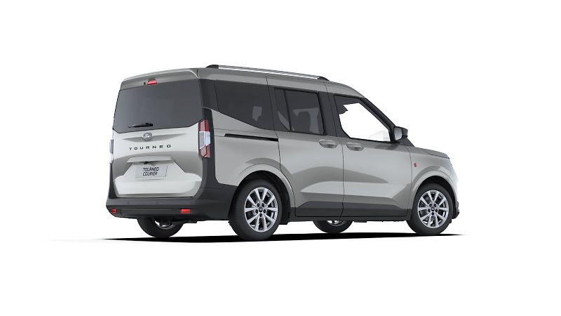 Ford Tourneo Courier (2026) L1 TOURNEO TITANIUM 1,0 EcoBoo - fotka 3 z 7